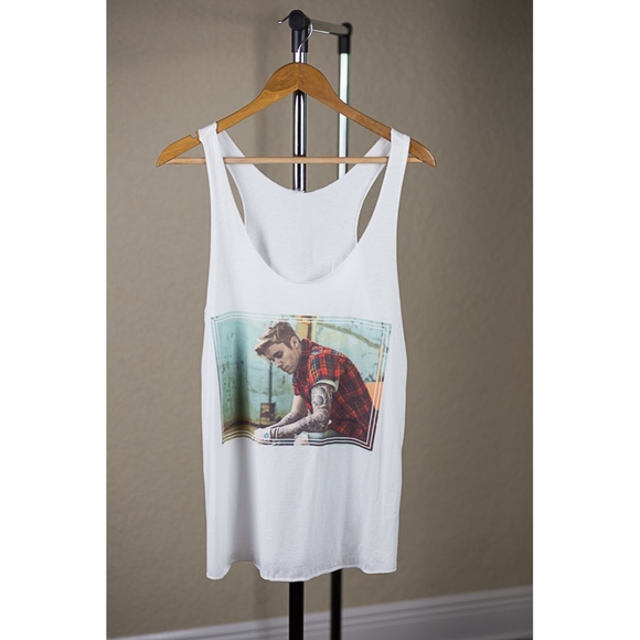 NWT Justin Bieber Hot Topic Muscle Tee - Size XL - Picture 1 of 3